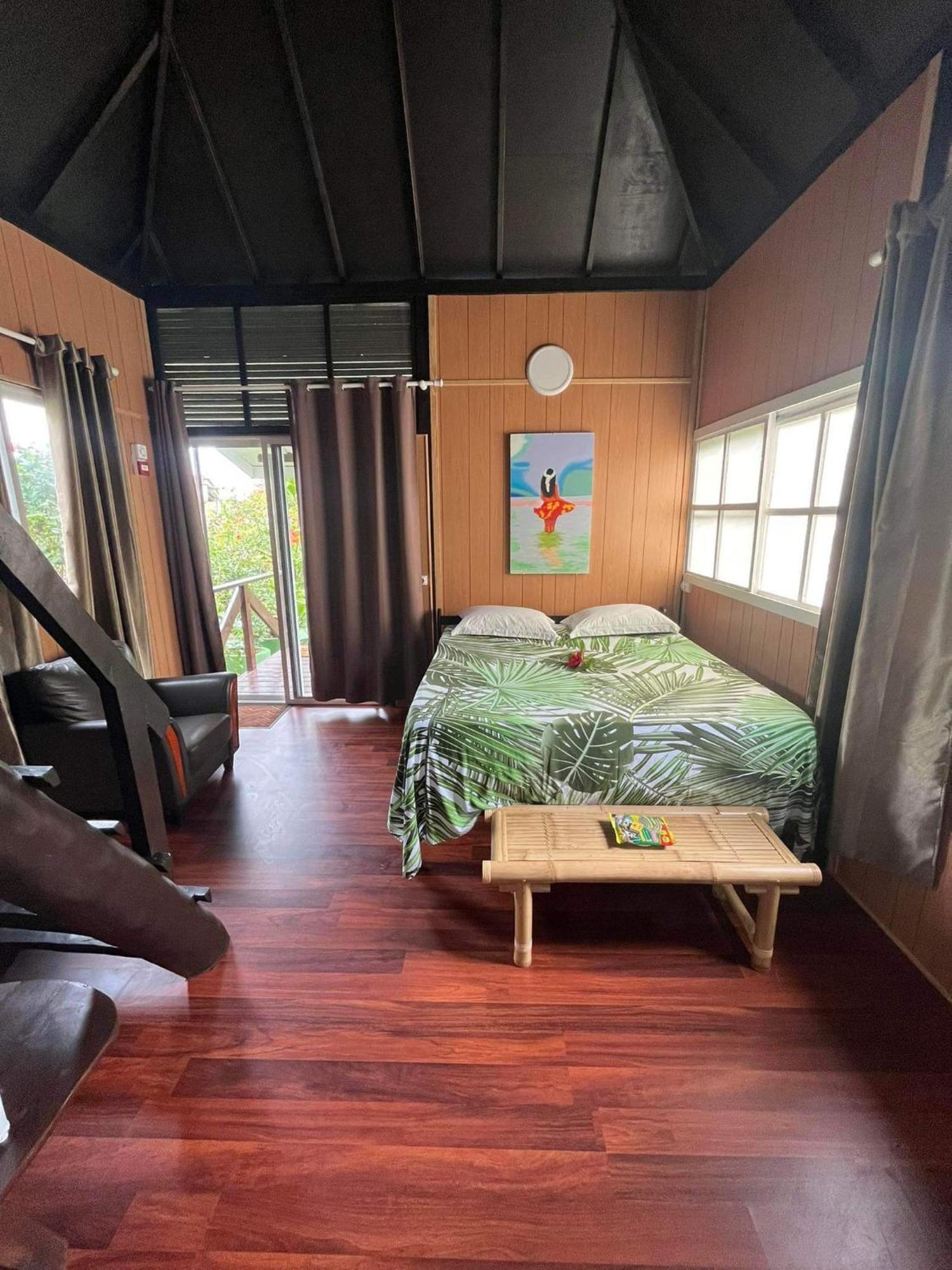 Pension Hibiscus Taha'A Vaitoare  Exterior photo